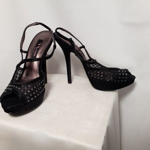 Nina (NWOT) platform black heels